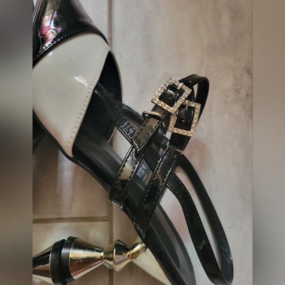 Kaigelin Elegant High Heels Women Contrast Color Pointy Toes Shoes SZ 11 - Picture 7 of 16